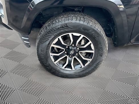 Used 2021 Toyota Tacoma TRD Sport image 34