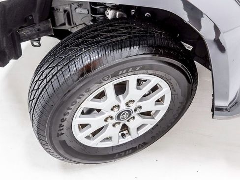 Used 2025 Toyota Tacoma SR image 11