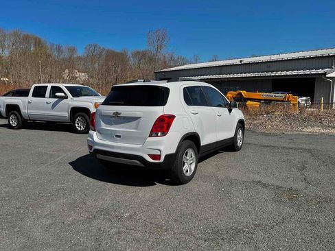 Used 2022 Chevrolet Trax LT image 7