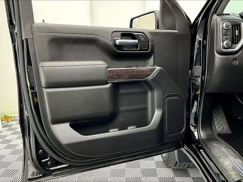 Used 2022 GMC Sierra 1500 Elevation image 24