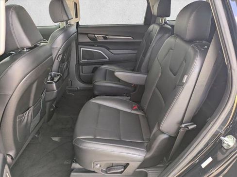 Used 2023 Kia Telluride S w/ S Sunroof Package FWD image 19