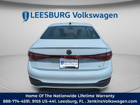 New 2026 Volkswagen Jetta SE FWD image 7