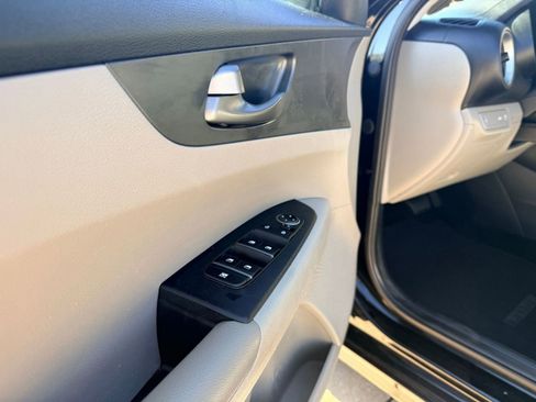 Used 2020 Kia Forte LXS image 20