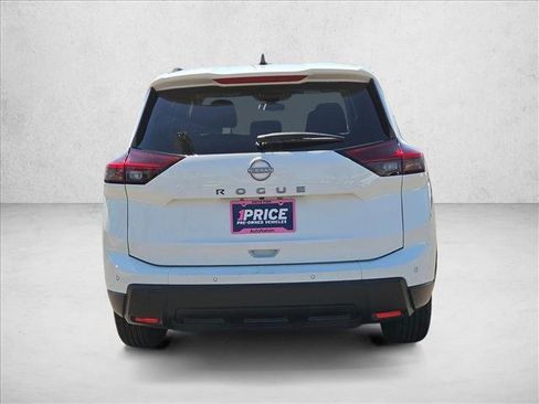 Used 2024 Nissan Rogue S FWD image 6