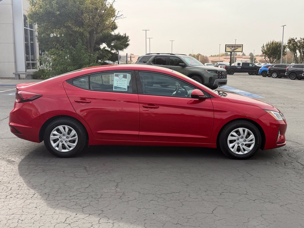 Used 2020 Hyundai Elantra SE FWD image 2