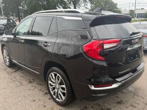 Used 2022 GMC Terrain Denali w/ LPO, Floor Liner Package AWD/4WD image 9