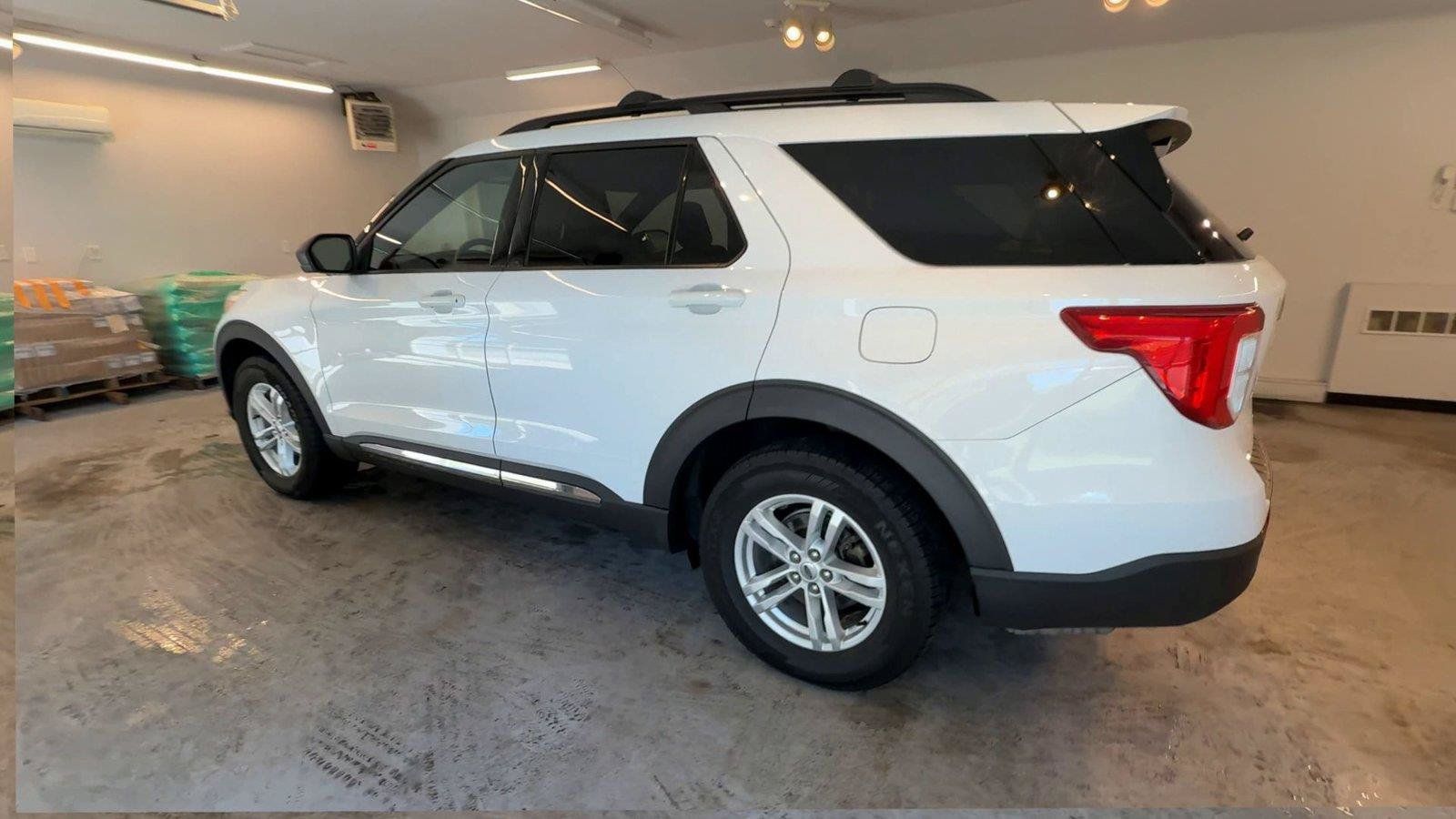 Used 2020 Ford Explorer XLT w/ Comfort Package AWD/4WD image 5
