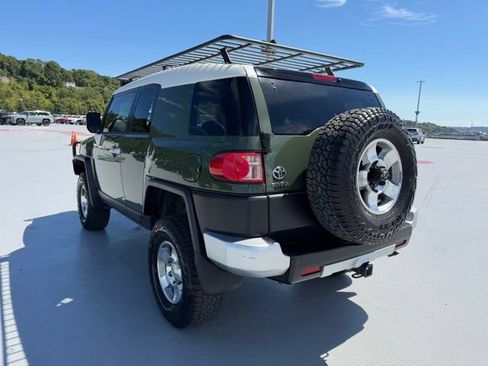 Used 2010 Toyota FJ Cruiser 4WD w/ Convenience Pkg image 5