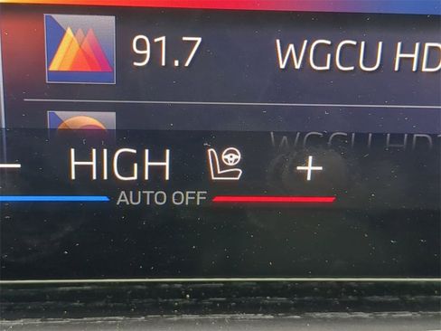 Certified 2025 BMW 330i Sedan w/ Convenience Package image 25