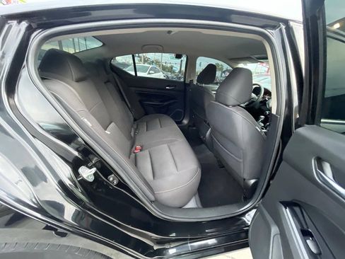 Used 2021 Nissan Altima 2.5 SV FWD image 11