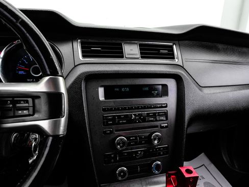 Used 2014 Ford Mustang GT image 24