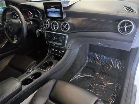 Used 2019 Mercedes-Benz CLA 250 CLA 250 image 22