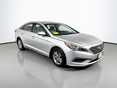 Used 2017 Hyundai Sonata SE FWD image 10
