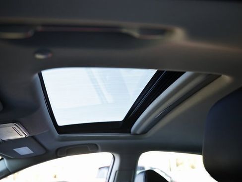 Used 2024 Honda Accord EX-L image 18