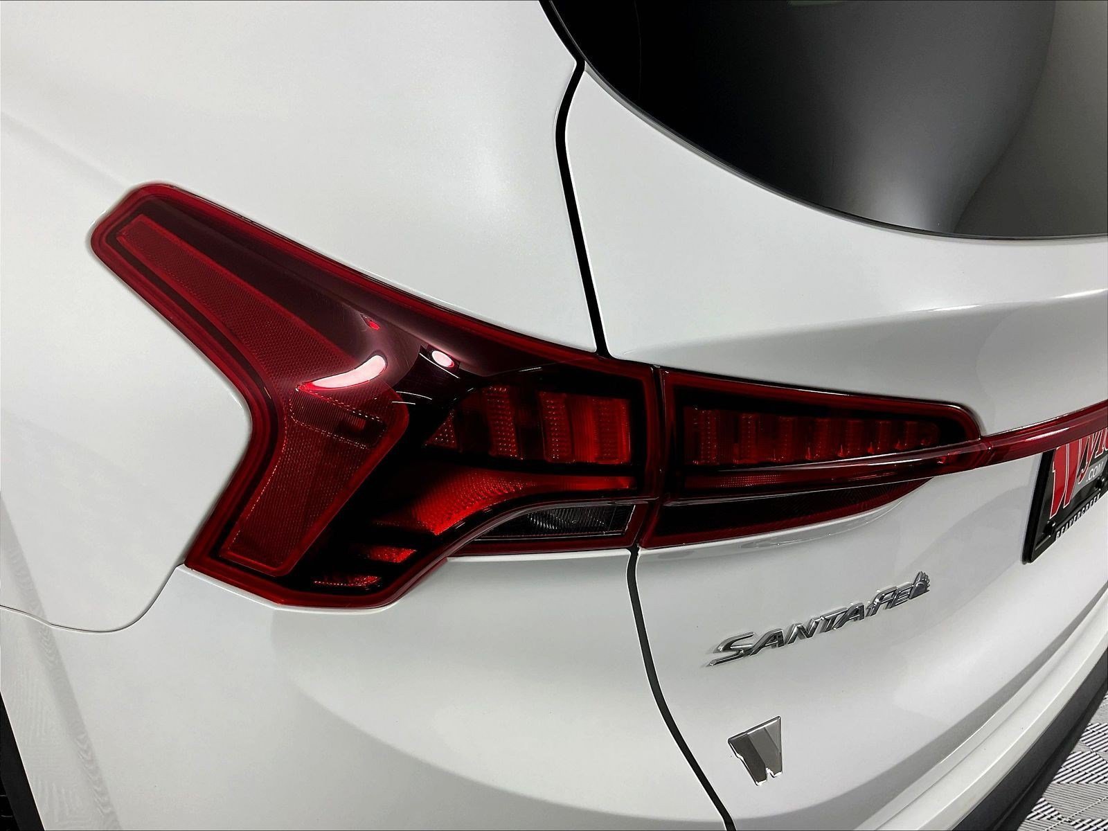 Used 2023 Hyundai Santa Fe SE w/ Cargo Package AWD/4WD image 23