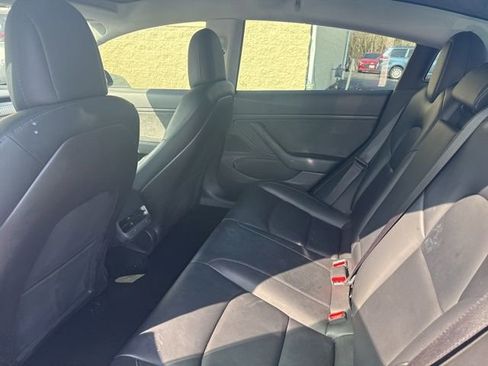 Used 2019 Tesla Model 3 Performance image 13