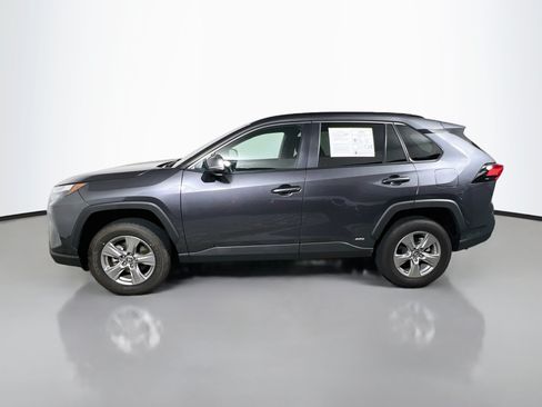Used 2025 Toyota RAV4 XLE AWD/4WD image 9