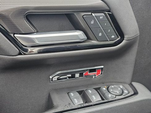 Used 2023 GMC Sierra 1500 AT4 w/ AT4 Premium Package image 24