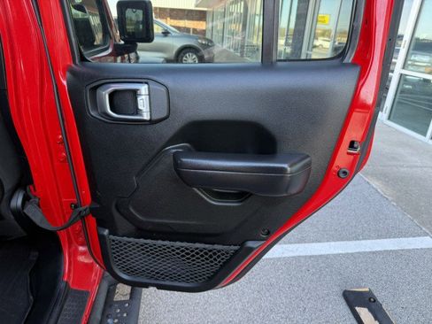 Used 2021 Jeep Wrangler Unlimited Rubicon w/ Steel Bumper Group image 25