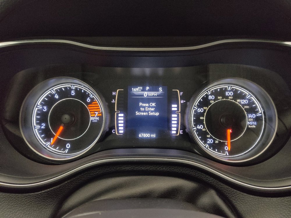 Used 2020 Jeep Cherokee Latitude FWD image 23
