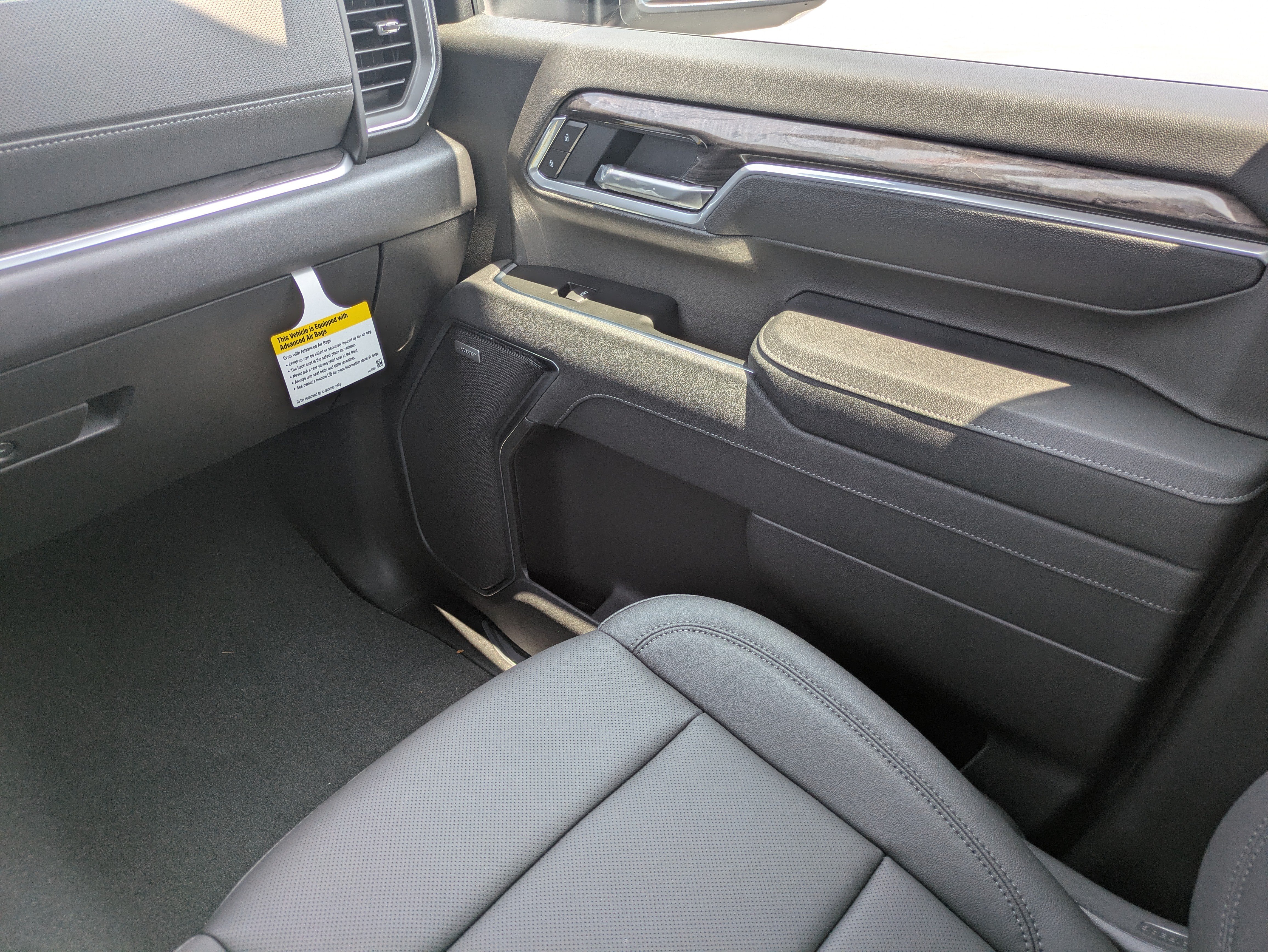 New 2026 Chevrolet Silverado 2500 LTZ w/ LTZ Premium Package AWD/4WD image 10
