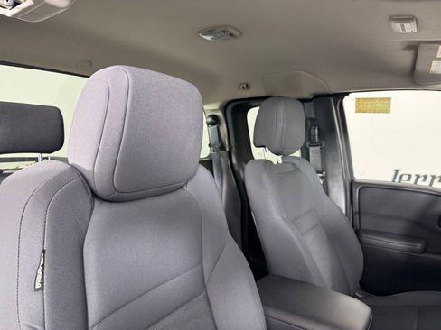 Used 2022 Nissan Frontier S image 30