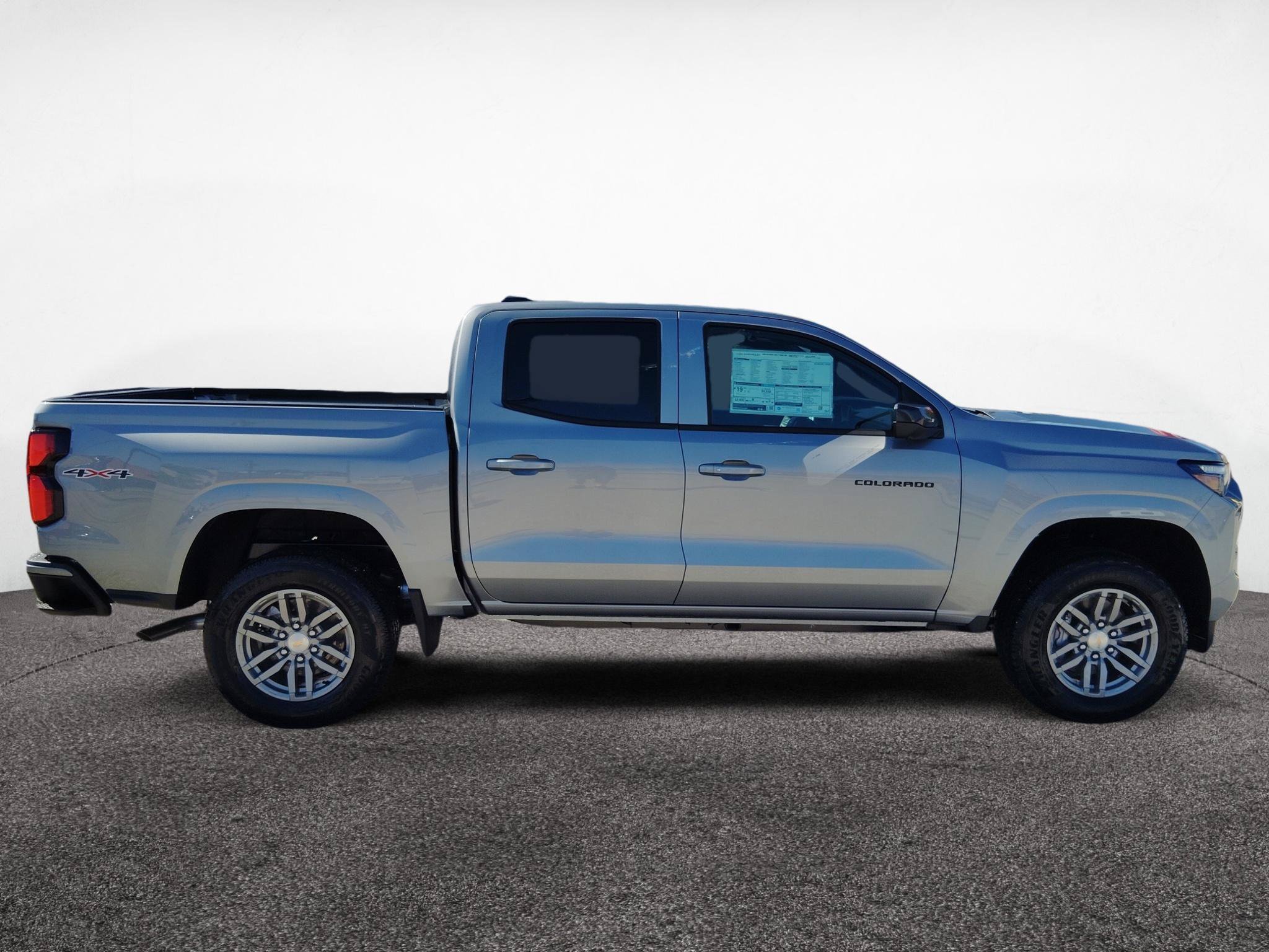 New 2026 Chevrolet Colorado LT w/ LT Convenience Package AWD/4WD image 8