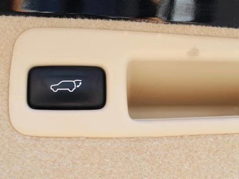 Used 2011 Lexus RX 450h AWD image 34