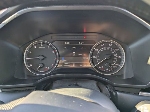 Used 2024 Mitsubishi Outlander SE image 14