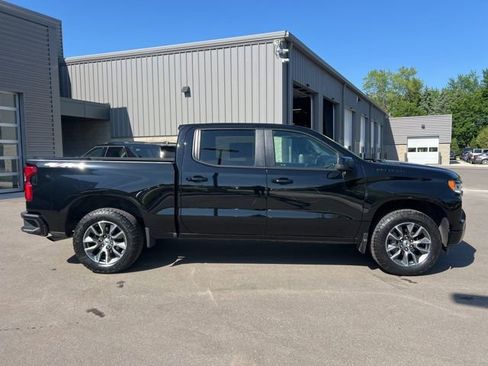 Used 2024 Chevrolet Silverado 1500 RST w/ Protection Package AWD/4WD image 3