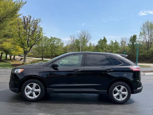 Used 2019 Ford Edge SE FWD image 3