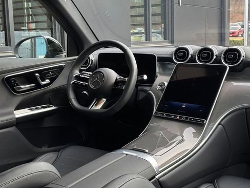 Used 2025 Mercedes-Benz GLC 300 GLC 300 image 53