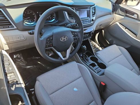 Used 2018 Hyundai Tucson SE image 10