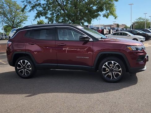 Used 2022 Jeep Compass Limited AWD/4WD image 9