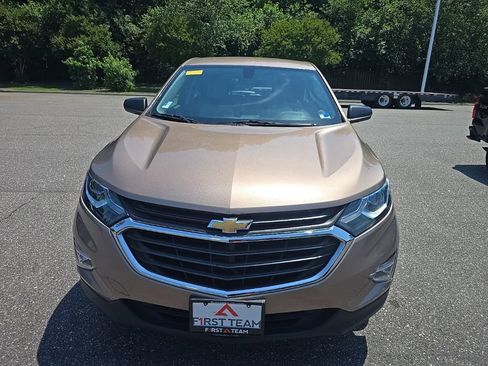 Used 2018 Chevrolet Equinox LS AWD/4WD image 2