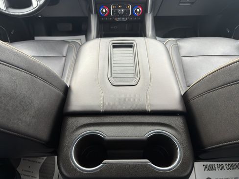 Used 2023 Chevrolet Tahoe Premier AWD/4WD image 14