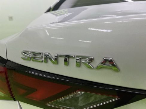 Used 2024 Nissan Sentra SV FWD image 12