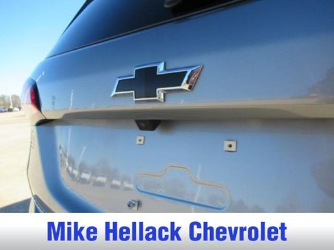 Used 2024 Chevrolet Equinox LT w/ LPO, Floor Liner Package image 5