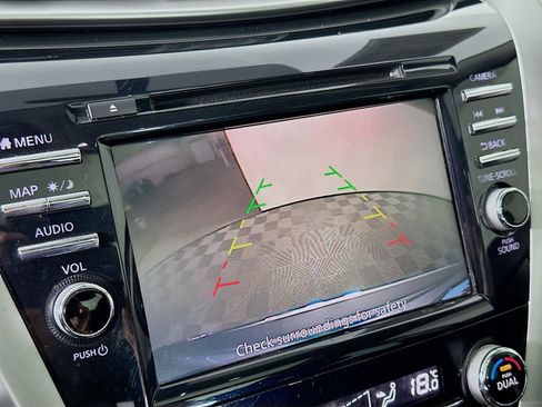 Used 2019 Nissan Murano SV image 14