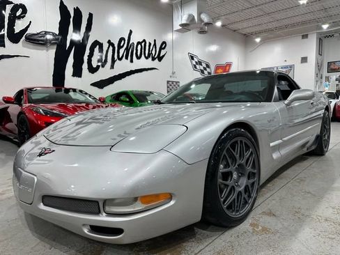 Used 2004 Chevrolet Corvette Z06 w/ Memory Package RWD image 23