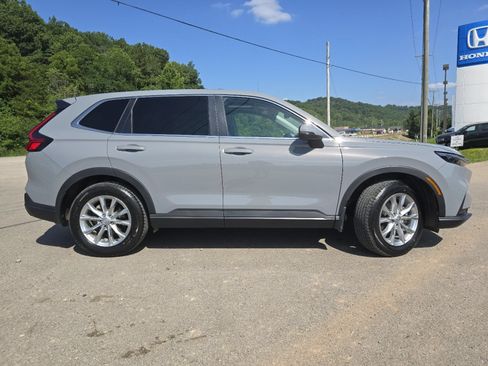 Used 2025 Honda CR-V EX-L image 18