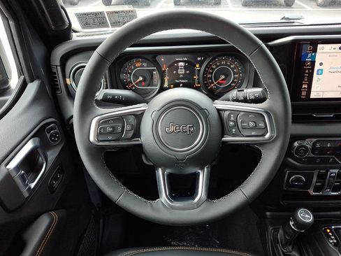 New 2026 Jeep Wrangler Unlimited Sahara AWD/4WD image 14