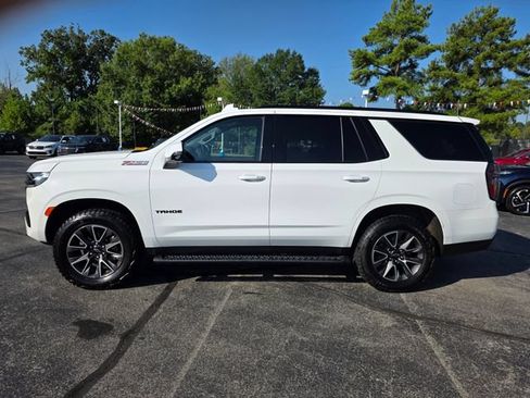Used 2023 Chevrolet Tahoe Z71 w/ Luxury Package AWD/4WD image 7
