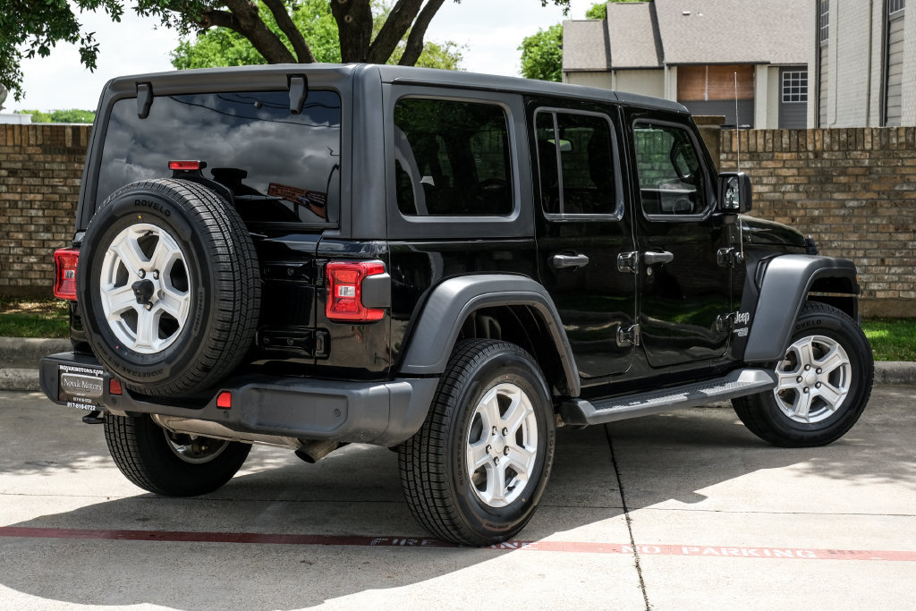 Used 2021 Jeep Wrangler Unlimited Sport AWD/4WD image 16
