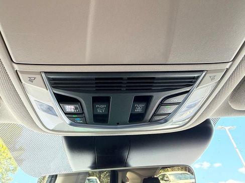 Used 2023 Acura RDX AWD image 21