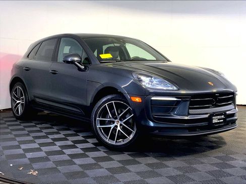 Certified 2024 Porsche Macan AWD/4WD image 9