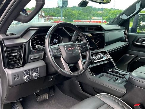 Used 2024 GMC Sierra 2500 AT4X w/ AT4X AEV Edition AWD/4WD image 5