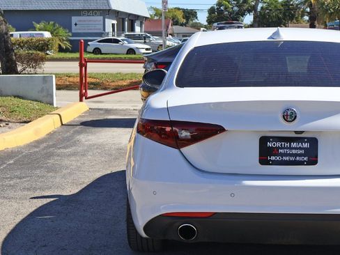Used 2021 Alfa Romeo Giulia Sprint w/ Active Assist 1 Package image 13