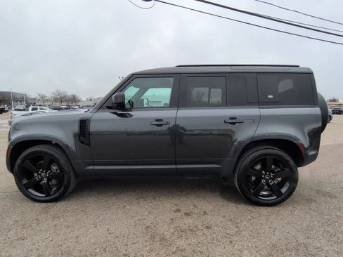 Used 2022 Land Rover Defender 110 SE image 3