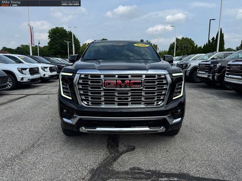 New 2026 GMC Yukon XL Denali w/ Sun & Power Step Package AWD/4WD image 10